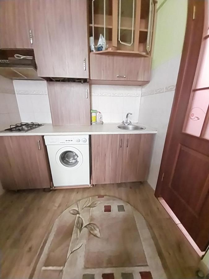 1Ком Апартаменты,Парковка,Улхорватская Lviv Extérieur photo