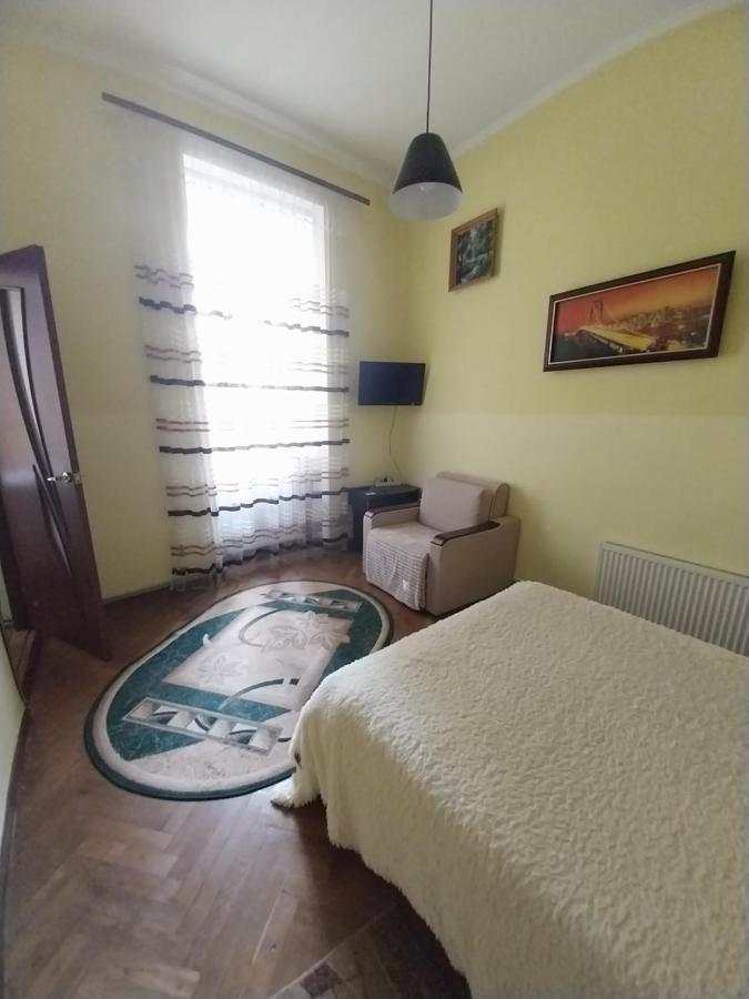 1Ком Апартаменты,Парковка,Улхорватская Lviv Extérieur photo