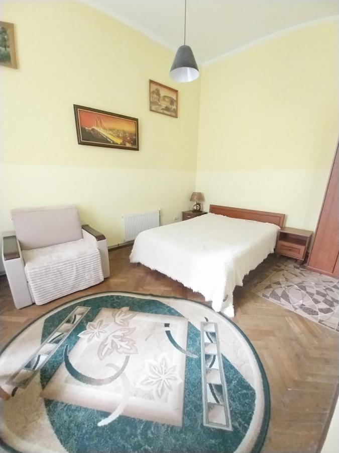 1Ком Апартаменты,Парковка,Улхорватская Lviv Extérieur photo